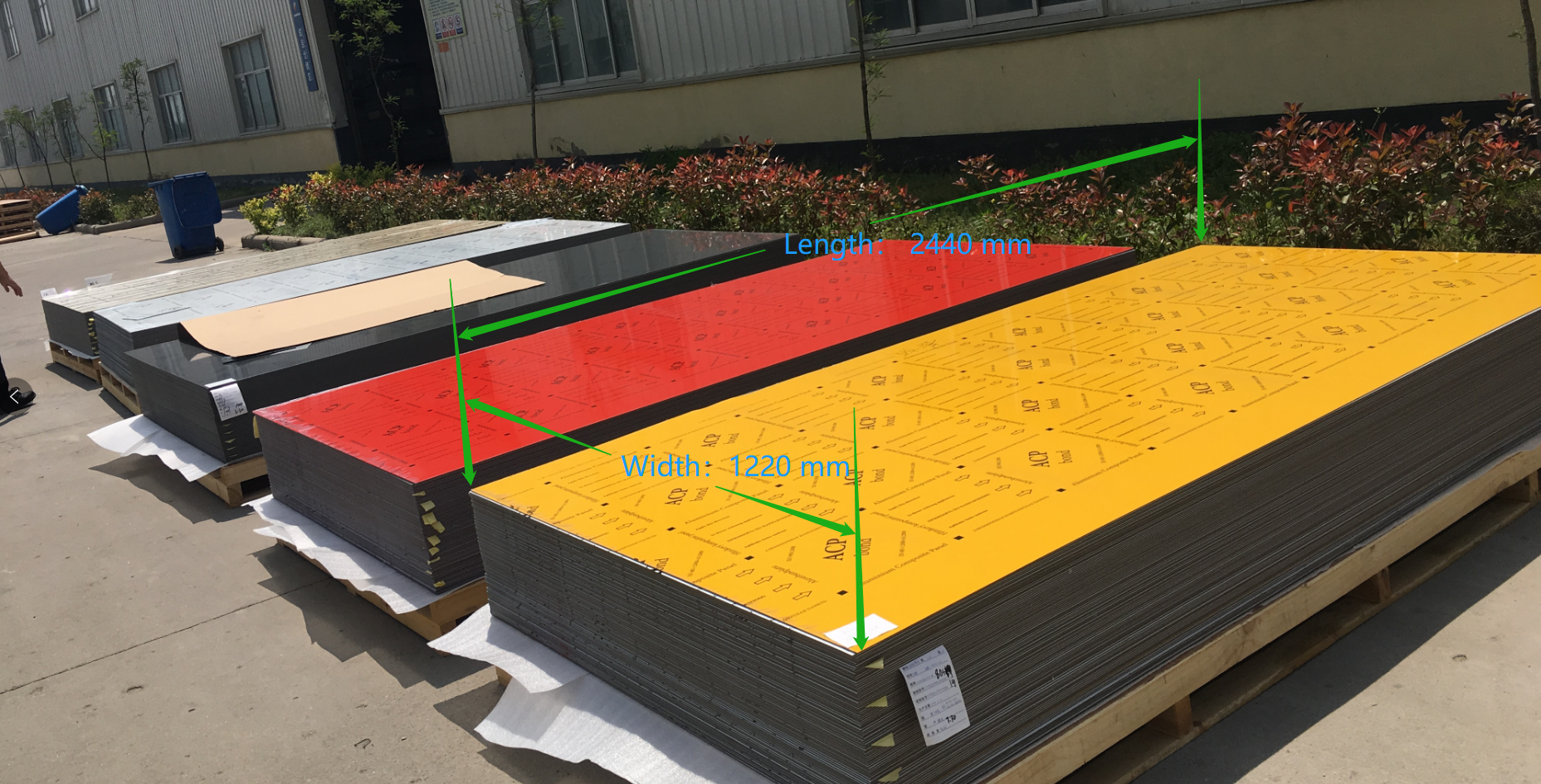 Taille standard de panneau composite en aluminium